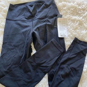 Lululemon Wunder Under HR tight sz 8